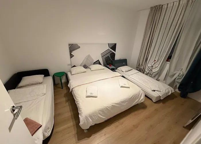 New 65 By Appartement Boekarest